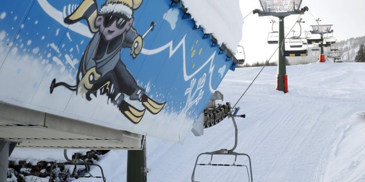 Mountain heartbreak: Italy has deep snow, closed ski resorts