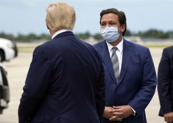 As pandemic wanes, Florida’s DeSantis seizes national stage