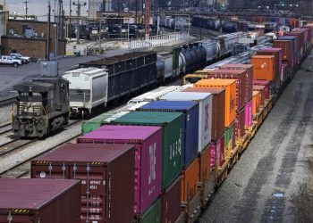 US rail industry defends safety record amid staffing cuts