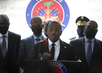 Official: Haiti’s interim prime minister to step down