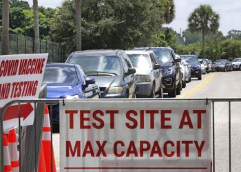 Florida breaks record with more than 21,000 new COVID cases