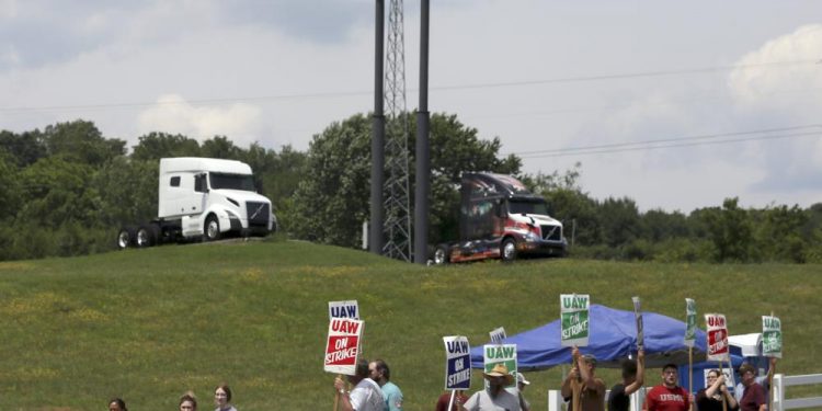 Labor shortage leaves union workers feeling more emboldened