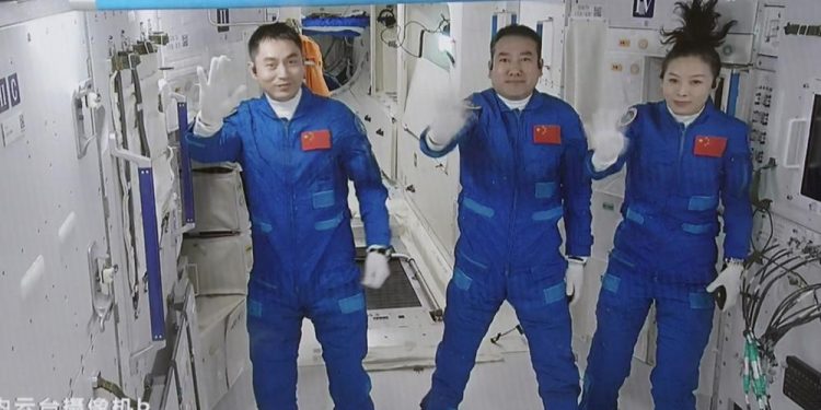 New crew docks at China’s first permanent space station