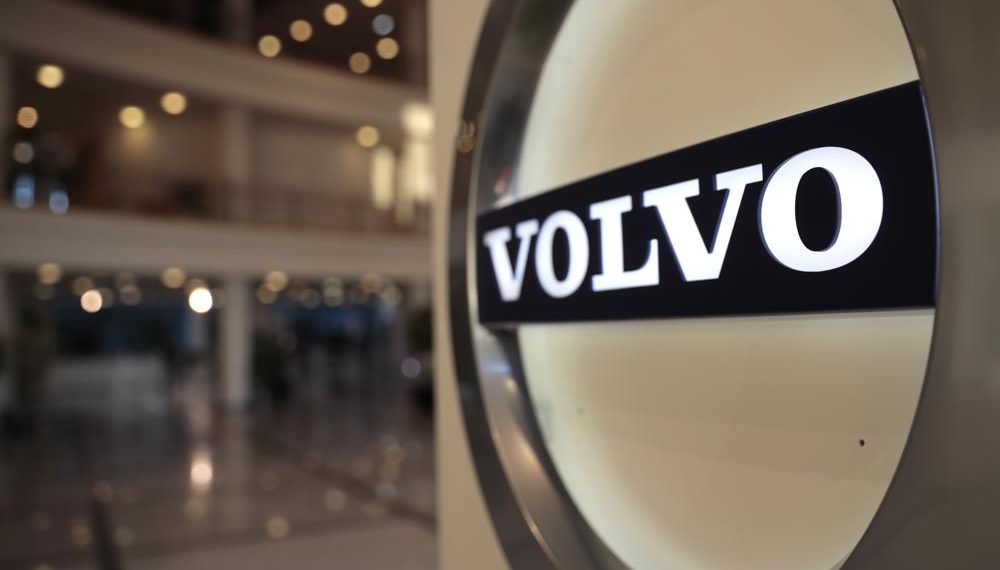 Volvo plans $2.9B IPO to fund electric vehicle plans