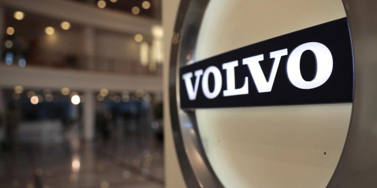 Volvo plans $2.9B IPO to fund electric vehicle plans