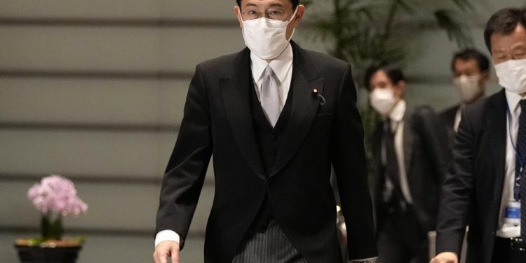 Japan new PM to seek fresh mandate to handle virus, economy