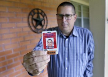 US prisons face staff shortages as officers quit amid COVID