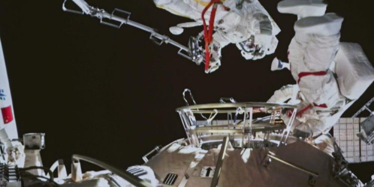 Astronaut conducts first spacewalk by Chinese woman