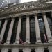 US stocks make modest gains, continuing upward trend