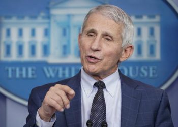 Fauci says early reports encouraging about omicron variant