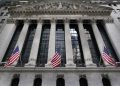 After big 2021, Wall Street starts new year on strong note