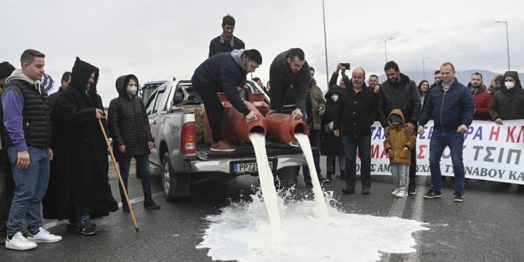 Greek farmers threaten to block highways in energy protest