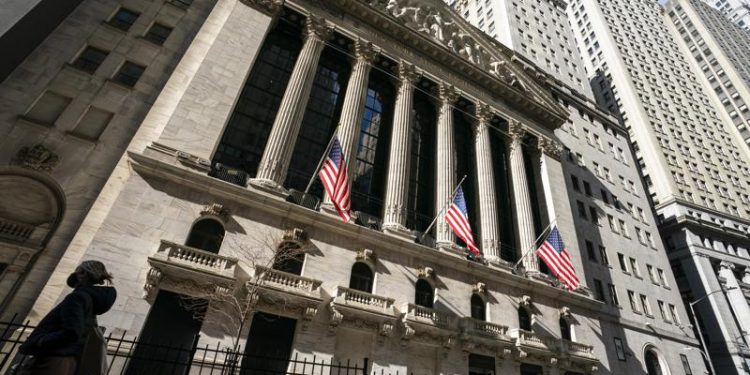 Uncertainty slaps Wall Street, oil up after Russia sanctions