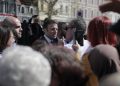 Macron, Le Pen kick off French presidential runoff campaigns