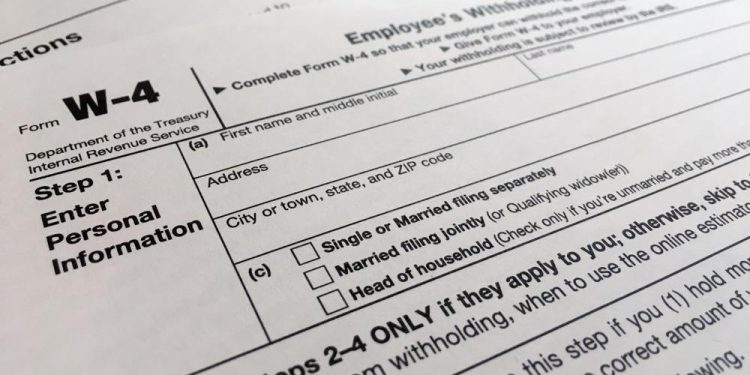 Tax Day laggards: Consider filing for extension if in a rush
