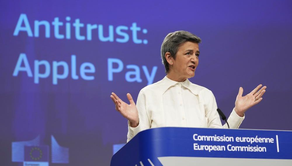 European Union moves forward in antitrust case against Apple