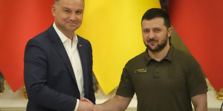 Russia presses Donbas offensive as Polish leader visits Kyiv