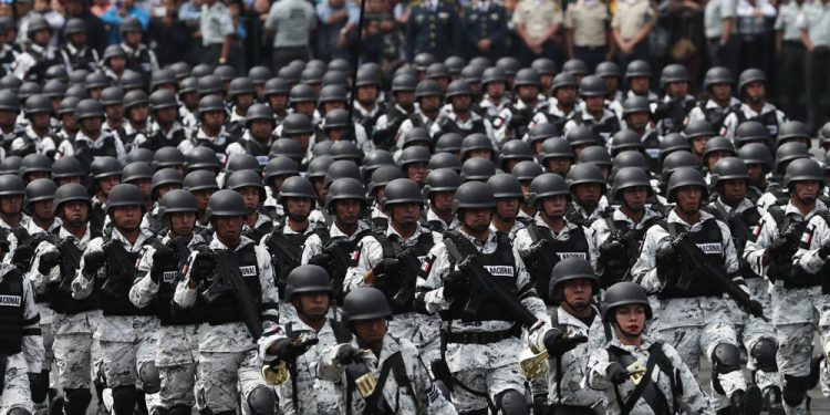 Mexico president to bypass congress to keep army in streets