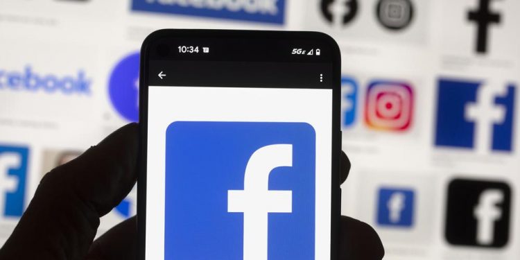 Social media platforms brace for midterm elections mayhem