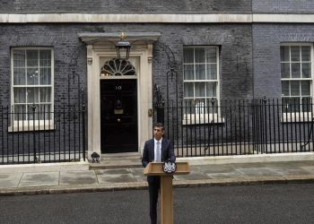 Sunak takes over as UK prime minister amid economic crisis