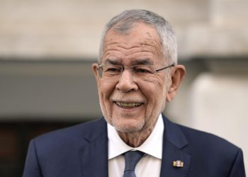 Austria’s president set to win 2nd term without runoff vote