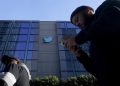 Twitter users can soon get blue check for $7.99 monthly fee