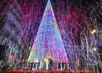 Sober or bright? Europe faces holidays during energy crunch