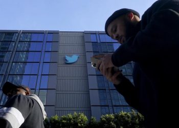 Twitter users can soon get blue check for $7.99 monthly fee