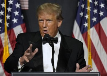 Musk restores Trump’s Twitter account after online poll