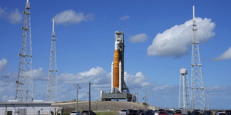 NASA: Moon rocket endured hurricane, set for 1st test flight