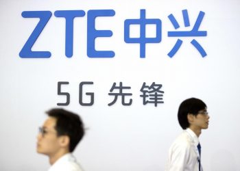 US FCC bans sales, import of Chinese tech from Huawei, ZTE