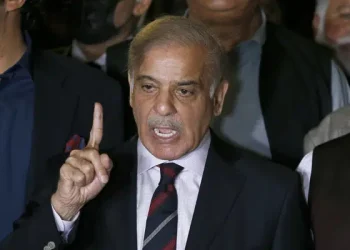 Pakistan PM’s son returns from exile to face graft charges