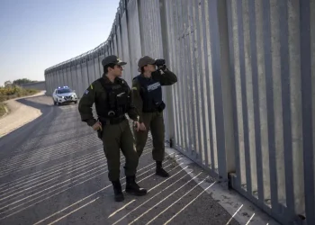 Greece expanding border wall, calls for EU help on migration