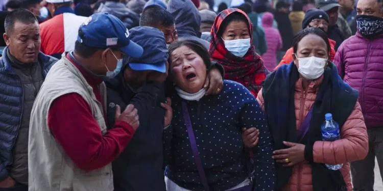 68 dead, 4 missing after plane crashes in Nepal resort town