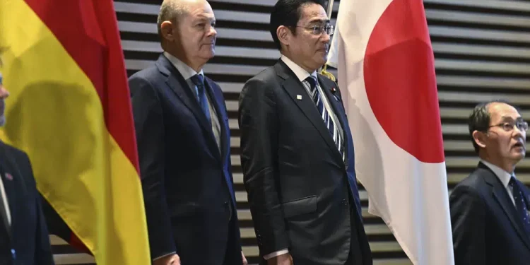 Japan, German leaders agree to strengthen ties, supply chain