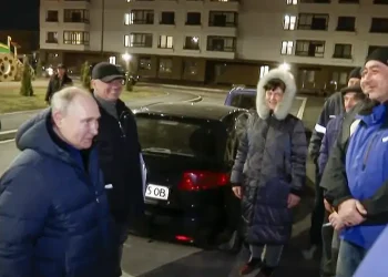 Russia’s Putin makes surprise trip to occupied Mariupol