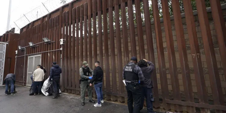 Biden plan aims to stem border migration as restrictions end