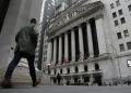 Wall Street stirs as debt ceiling brinksmanship mounts