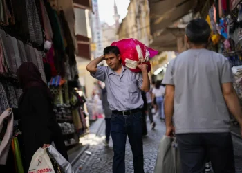 Why Turkey’s currency is crashing after Erdogan got reelected