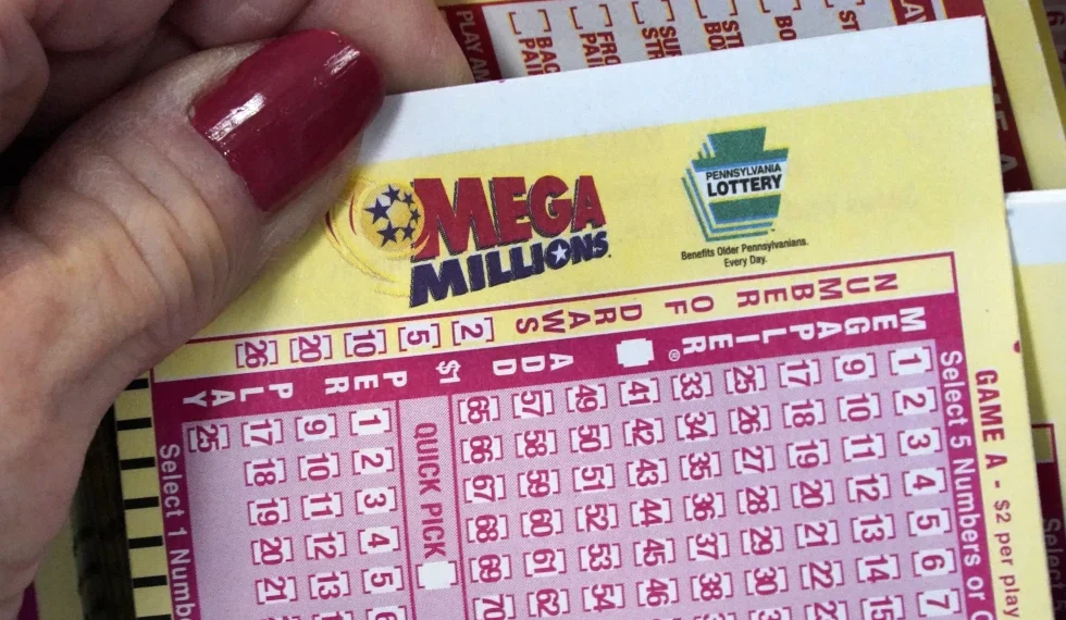 Mega Millions jackpot grows to $820 million with a possible cash payout of $422 million