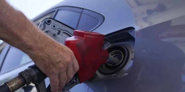 Oil prices spike as Saudi Arabia, Russia extend 1.3 million barrel a day oil cut through December