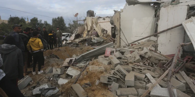 cease-fire-for-hostages deal in meetings with Egyptian mediators