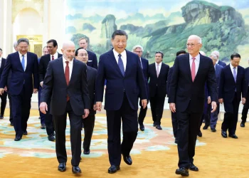 China’s Xi issues a positive message in meeting with U.S. business leaders as relations improve