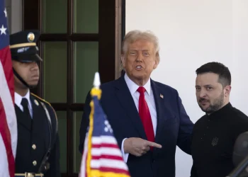 Trump pauses US military aid to Ukraine while pressuring Zelenskyy to move toward quick end to war
