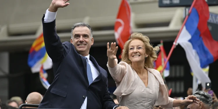 Uruguay’s new leftist president takes office, facing a financial balancing act