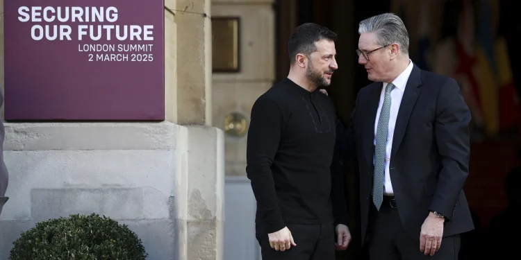 Military leaders discuss Ukraine peacekeeping force as partial ceasefire plans are worked out